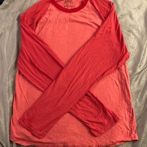 Brand : Express long sleeve shirt. Size: Small color: Red